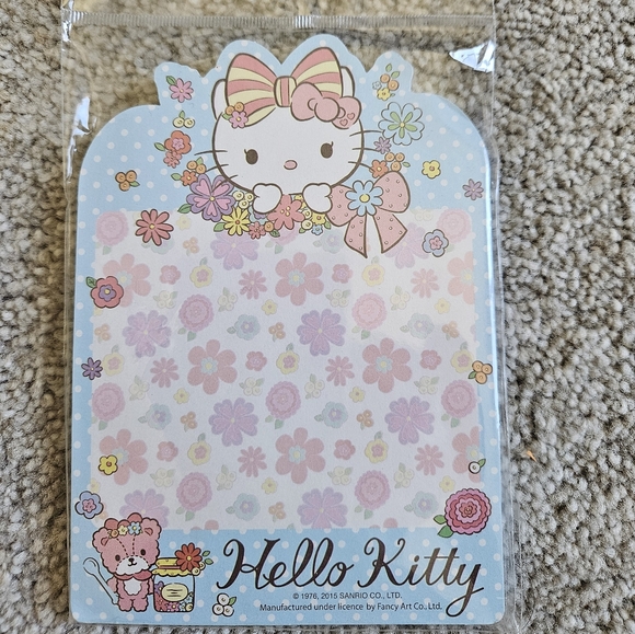 Hello Kitty - Picture 4 of 6